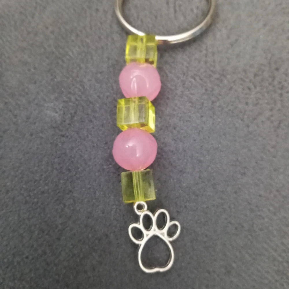 hand crafted animal lover silver plated paw print beaded Keychain
